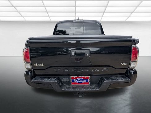 Used 2022 Toyota Tacoma Limited AWD/4WD image 29