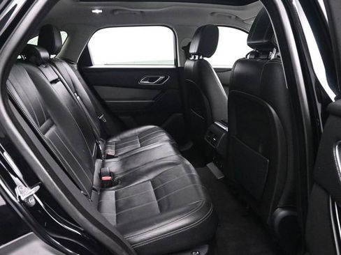 Used 2018 Land Rover Range Rover Velar S image 17