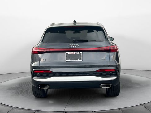 Used 2025 Audi Q5 Premium Plus w/ Premium Plus AWD/4WD image 6