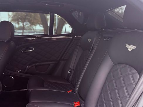 Used 2014 Bentley Mulsanne RWD image 20