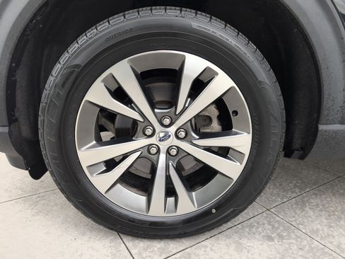 Used 2020 Ford Explorer Platinum image 12