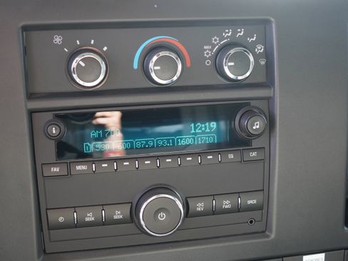 New 2025 GMC Savana 3500 w/ Power Convenience Package RWD image 27