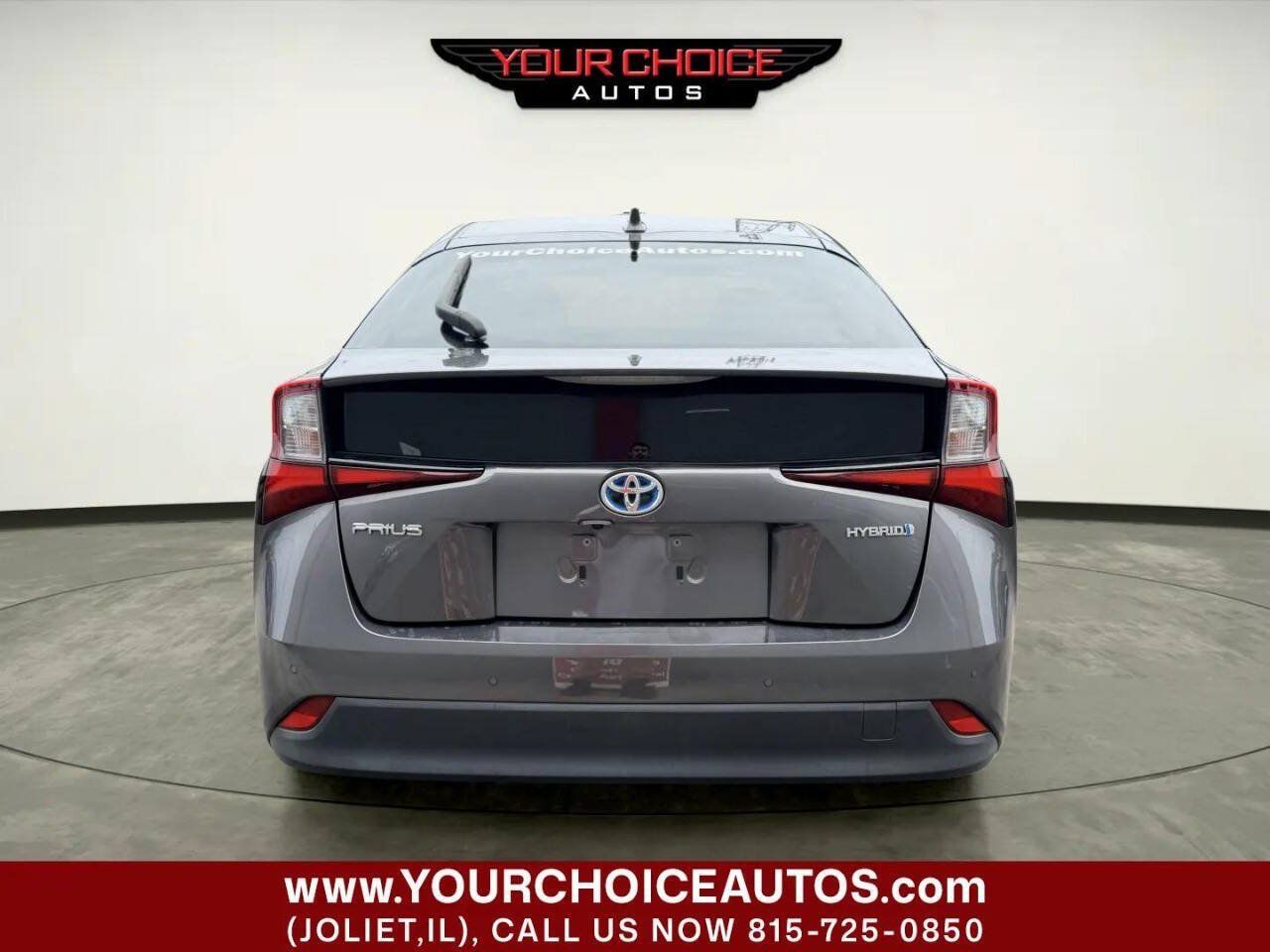 Used 2022 Toyota Prius LE FWD image 4