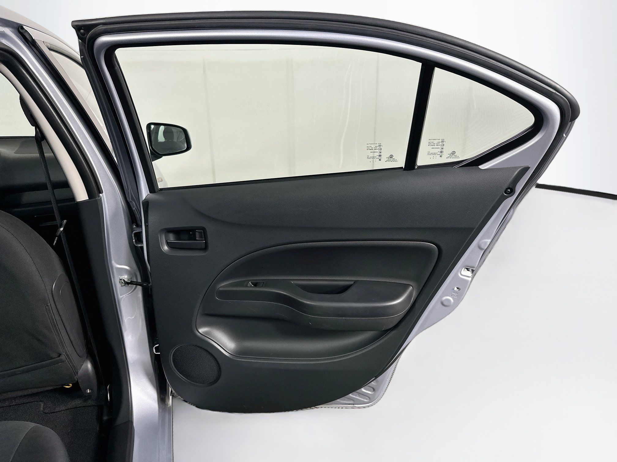 Used 2024 Mitsubishi Mirage G4 LE FWD image 27