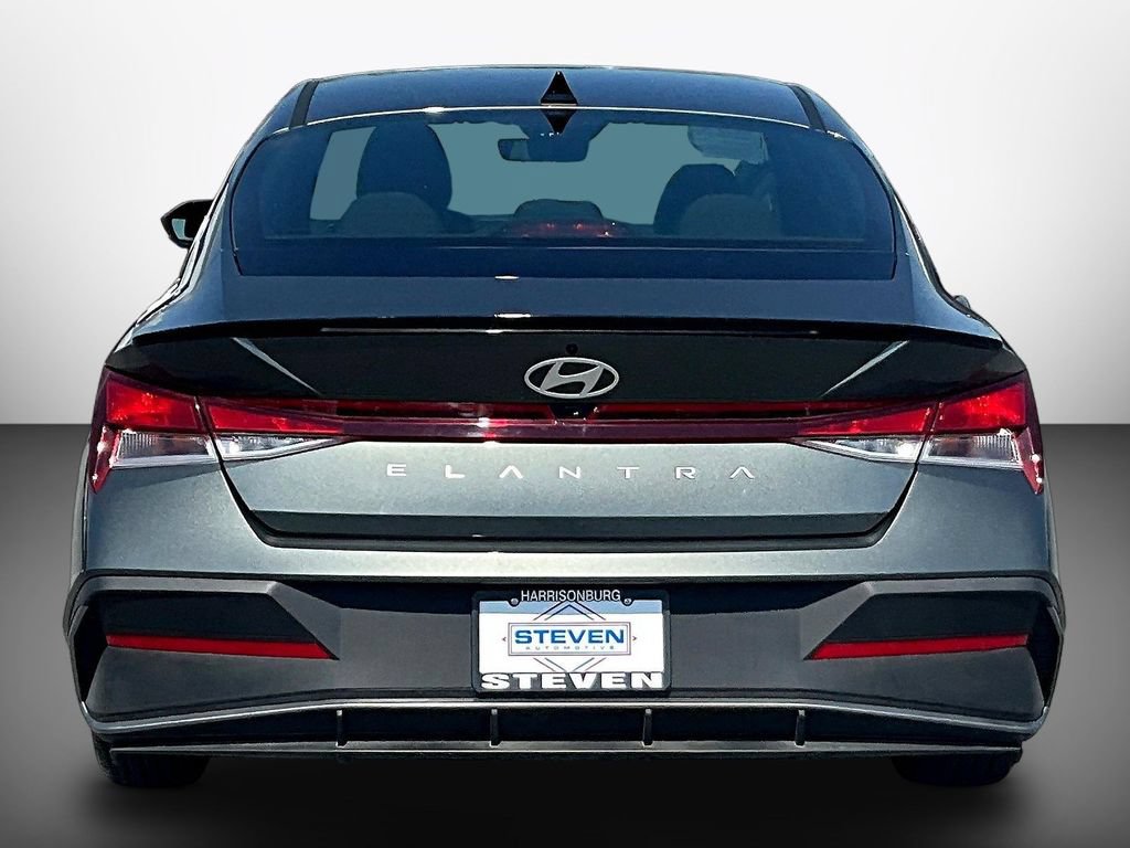 Certified 2026 Hyundai Elantra Sport FWD image 5