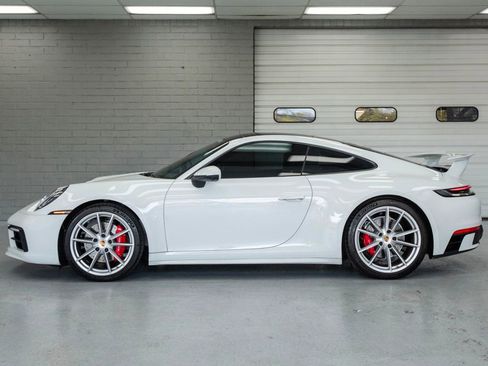 Used 2024 Porsche 911 Carrera S RWD image 4