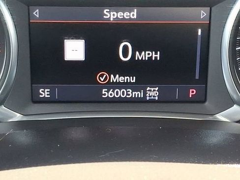 Certified 2021 GMC Acadia AT4 w/ LPO, Adventure Package AWD/4WD image 22