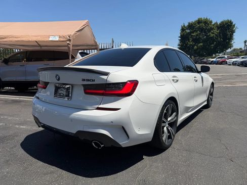 Used 2019 BMW 330i Sedan w/ M Sport Package RWD image 23