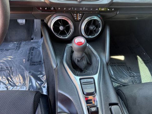 Used 2018 Chevrolet Camaro SS RWD image 17