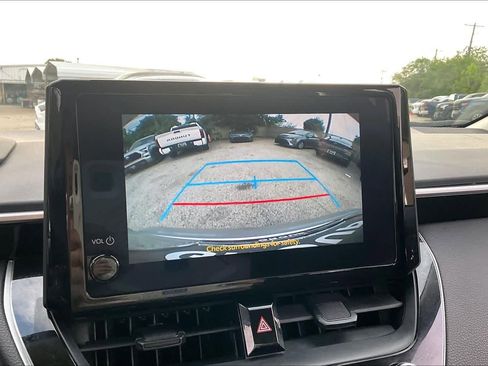 Used 2024 Toyota Corolla LE image 26