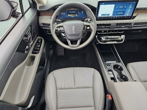 Used 2024 Lincoln Corsair Reserve w/ Equipment Group 201A image 28