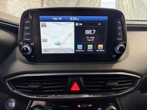 Used 2020 Hyundai Santa Fe Limited image 19