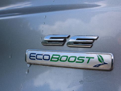 Used 2020 Ford Fusion SE image 7