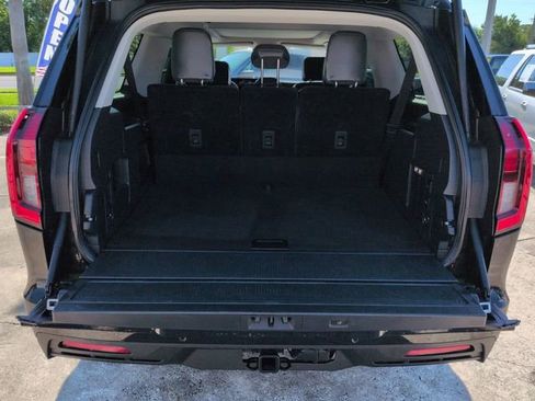 Used 2025 Ford Expedition Max Active AWD/4WD image 13