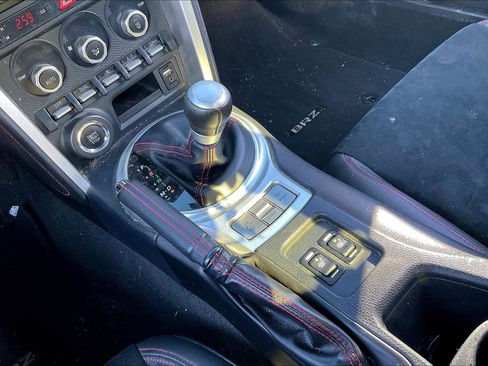 Used 2016 Subaru BRZ Limited w/ Popular Package #4 image 10