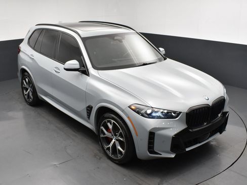 Used 2024 BMW X5 xDrive40i w/ M Sport Package AWD/4WD image 16
