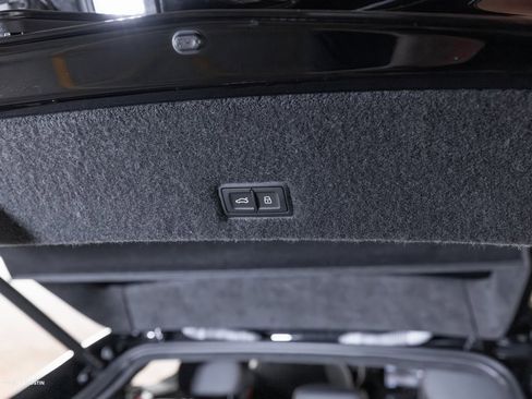Used 2024 Lamborghini Urus S image 13