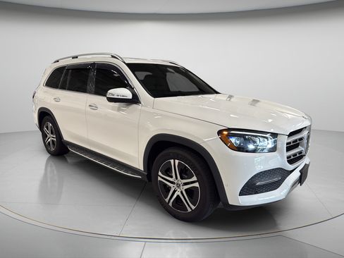Used 2022 Mercedes-Benz GLS 450 4MATIC image 7