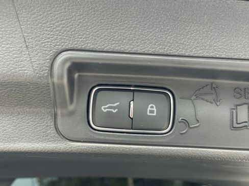 Certified 2025 Ford Explorer ST AWD/4WD image 9