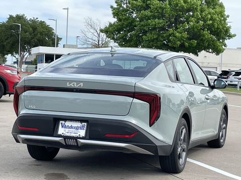 Used 2025 Kia K4 LXS image 4