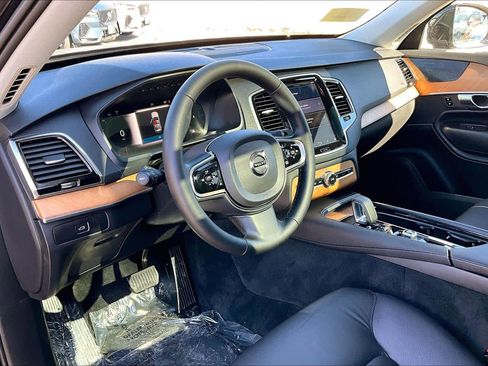 Certified 2023 Volvo XC90 B6 Plus w/ Protection Package image 17