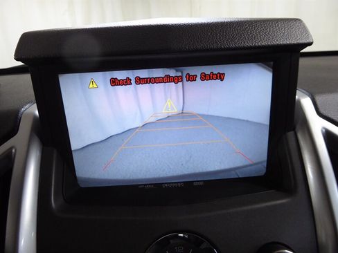 Used 2010 Cadillac SRX Premium image 14