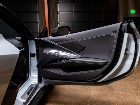 Used 2023 Chevrolet Corvette Stingray Coupe image 27