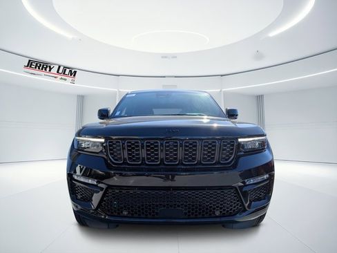 New 2025 Jeep Grand Cherokee Summit image 8
