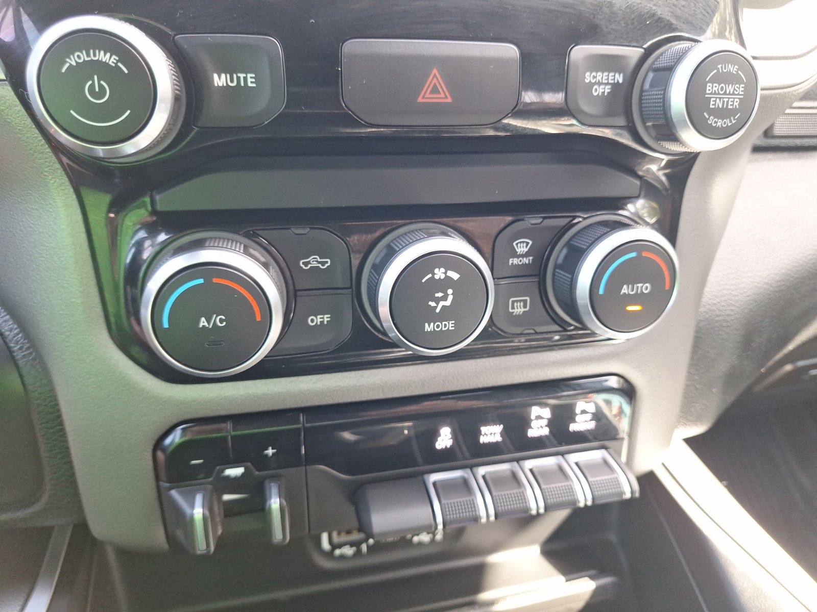 Used 2022 RAM 1500 Lone Star AWD/4WD image 29