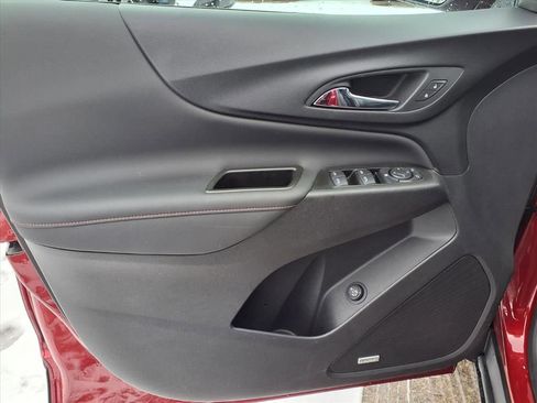 Used 2022 Chevrolet Equinox RS w/ RS Leather Package image 14