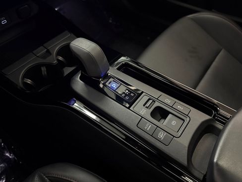 Used 2023 Toyota Prius Prime Premium image 18