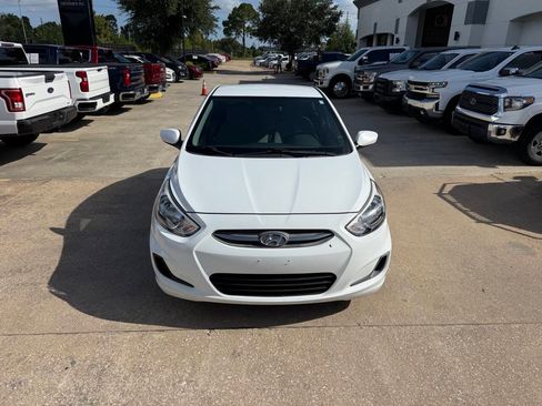 Used 2017 Hyundai Accent SE FWD image 37
