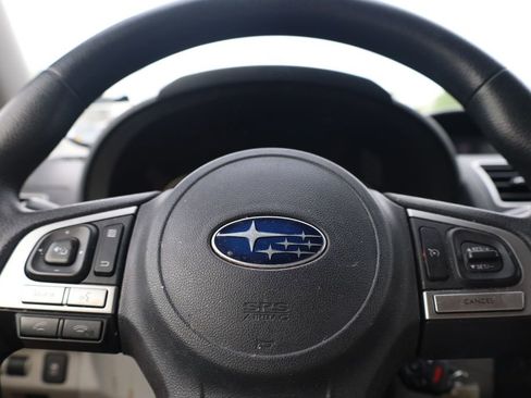 Used 2017 Subaru Forester 2.5i Premium w/ All-Weather Package AWD/4WD image 11