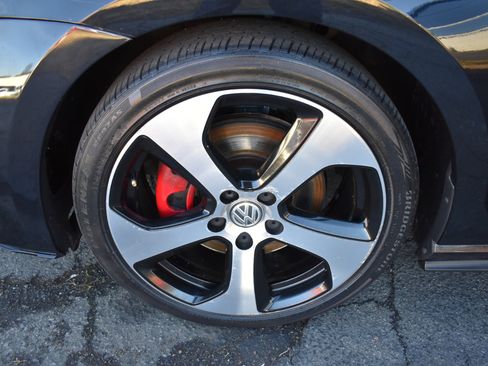 Used 2017 Volkswagen GTI S image 30