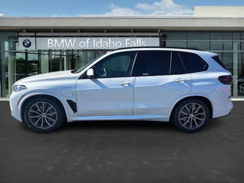 Used 2026 BMW X5 xDrive50e w/ M Sport Package image 6