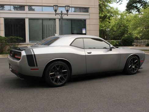 Used 2018 Dodge Challenger R/T Scat Pack RWD image 7