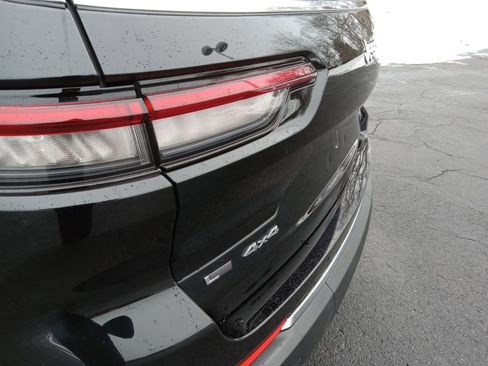 Used 2021 Jeep Grand Cherokee L Limited image 8