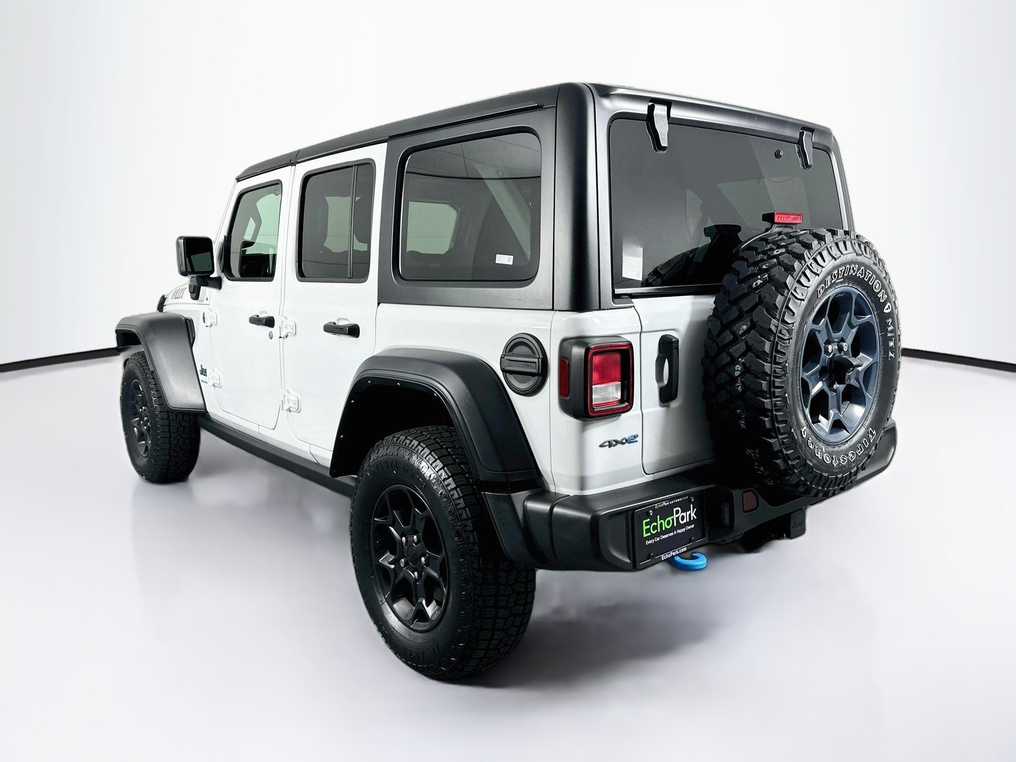 Used 2023 Jeep Wrangler Unlimited w/ Cold Weather Group AWD/4WD image 5