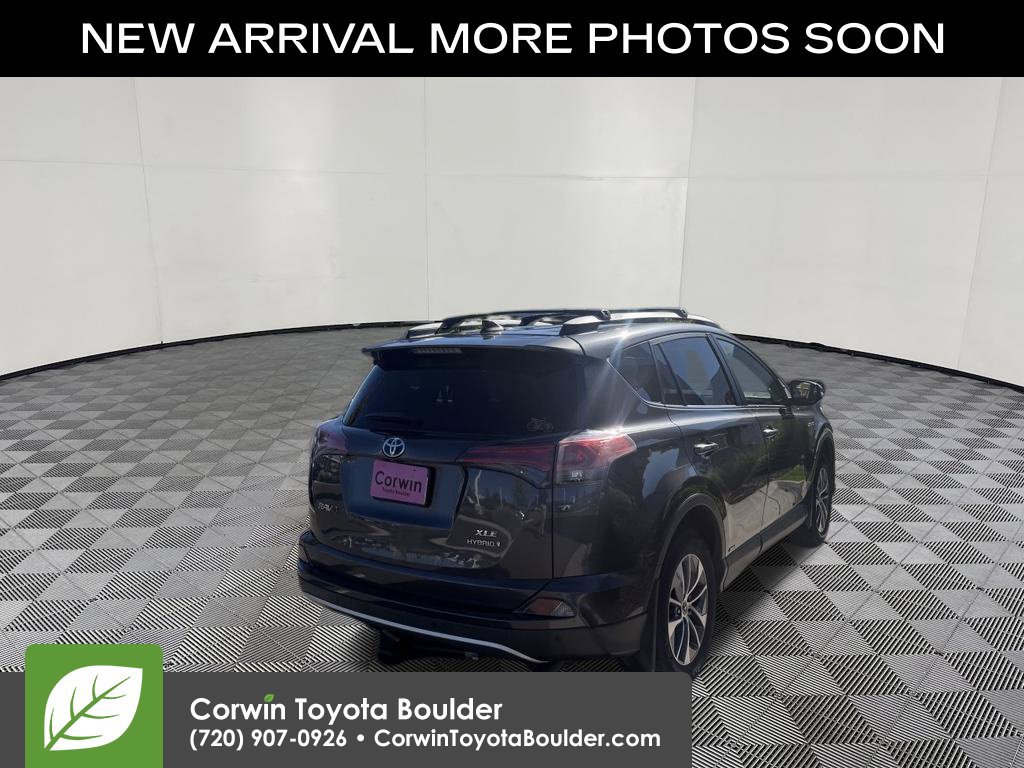 Used 2016 Toyota RAV4 XLE w/ Convenience Package AWD/4WD image 8