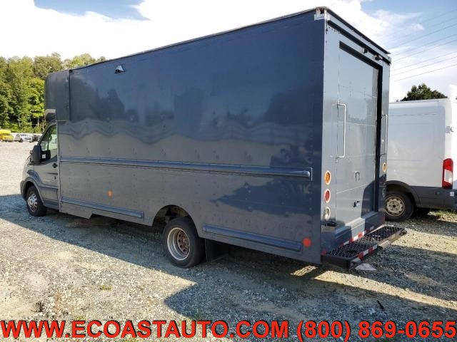 Used 2021 Ford Transit 350 DRW RWD image 4