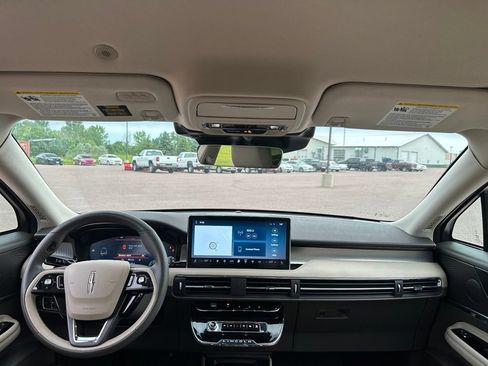 Used 2023 Lincoln Corsair AWD w/ Equipment Group 101A image 26