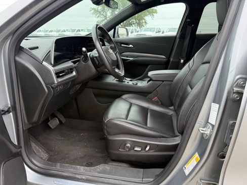 Used 2024 Cadillac XT4 Premium Luxury AWD/4WD image 9