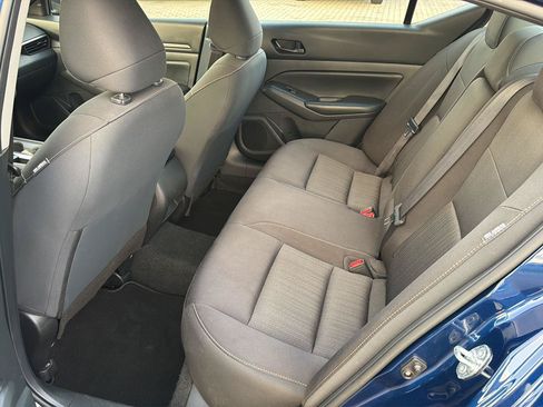 Used 2024 Nissan Altima 2.5 S FWD image 11