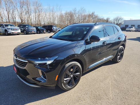 Used 2023 Buick Envision Essence w/ Sport Touring Package image 4