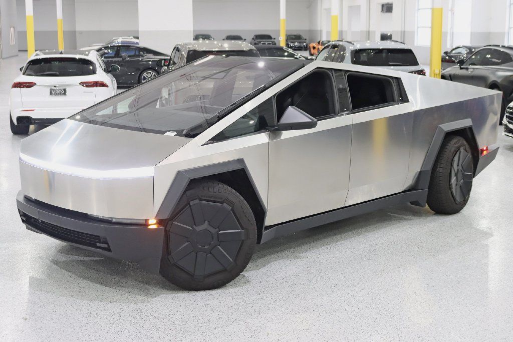 Used 2026 Tesla Cybertruck Cyberbeast AWD/4WD image 6