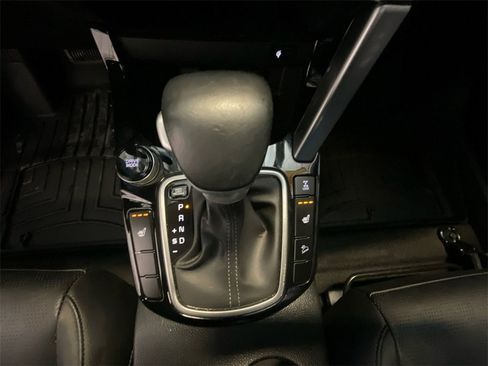 Certified 2021 Kia Seltos SX w/ SX Sunroof Package image 30