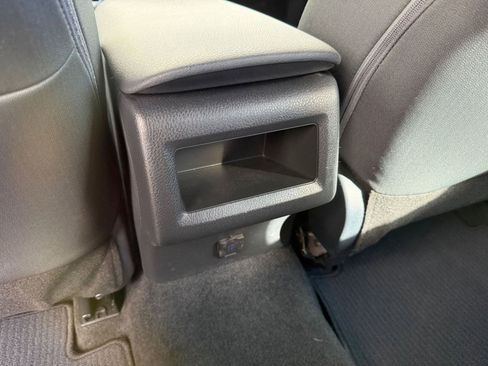 Used 2022 Toyota Camry LE image 23