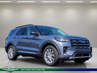 Used 2025 Ford Explorer Active w/ Active Comfort Package