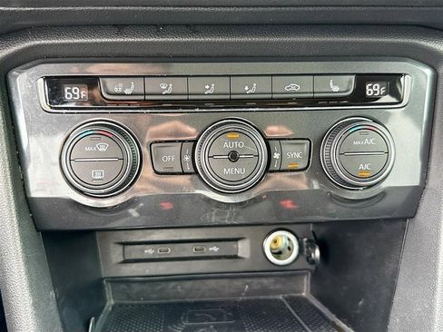 Used 2021 Volkswagen Tiguan SEL image 14