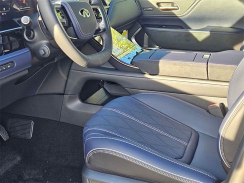 New 2026 INFINITI QX80 SPORT w/ Sport Exterior Package image 10